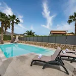 别墅 Jacqueline Con Piscina Privata 8 Posti Letto 斯科佩洛